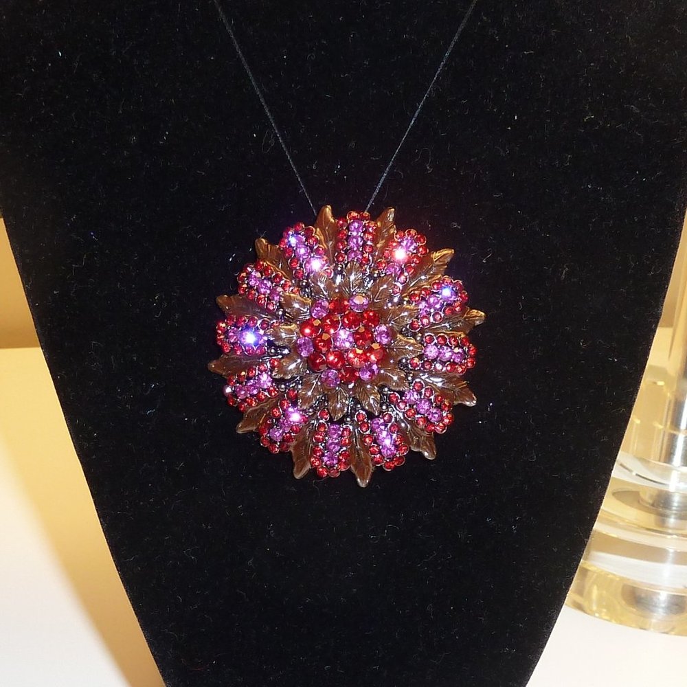Brooch - Picture 6 of 6